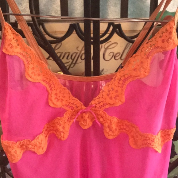 HOT PINK AND NEON ORANGE NIGHTY. - Picture 2 of 6